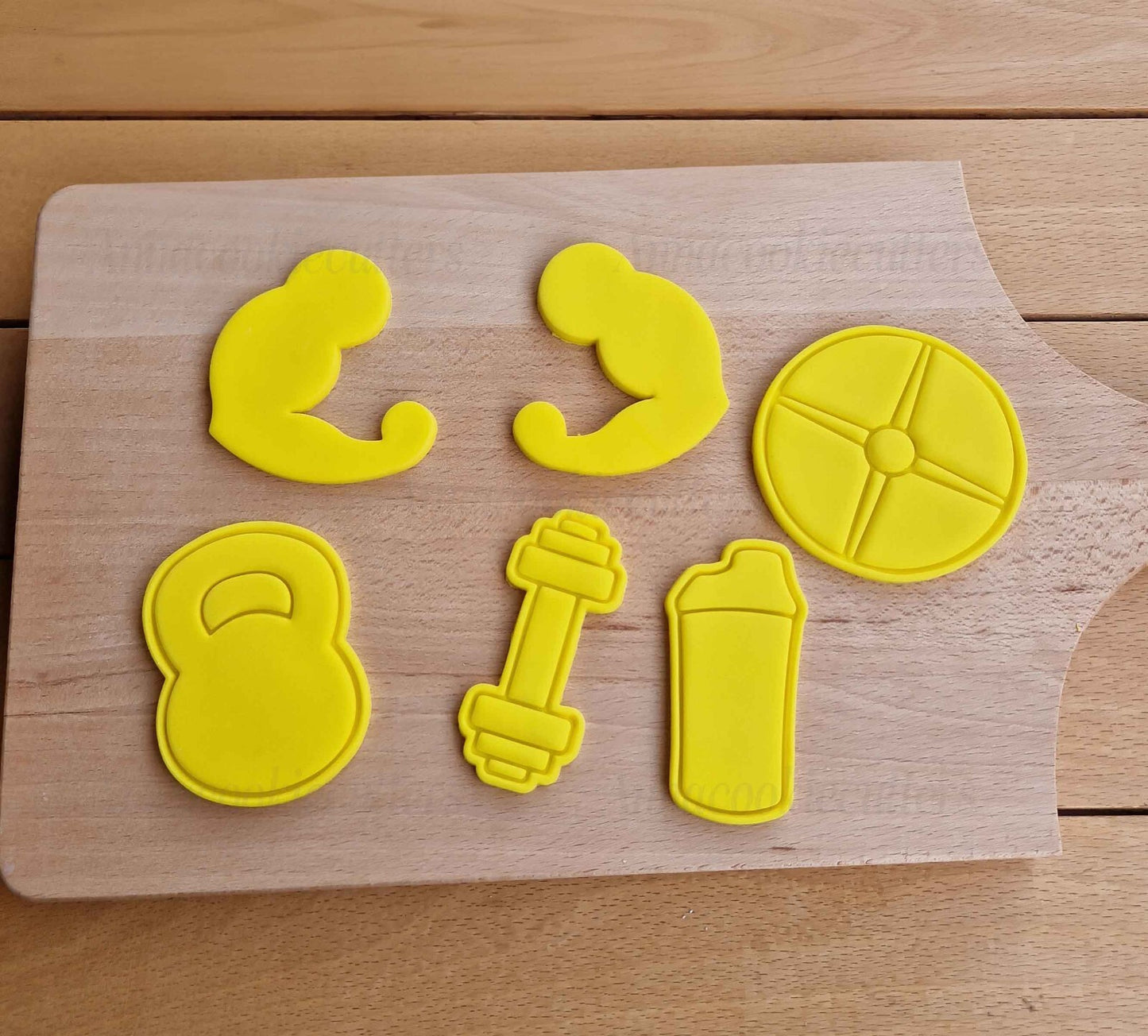 Set Fitness di Formine per Biscotti Manubri, Bicipiti, Shaker, Kettlebell, Pezzi