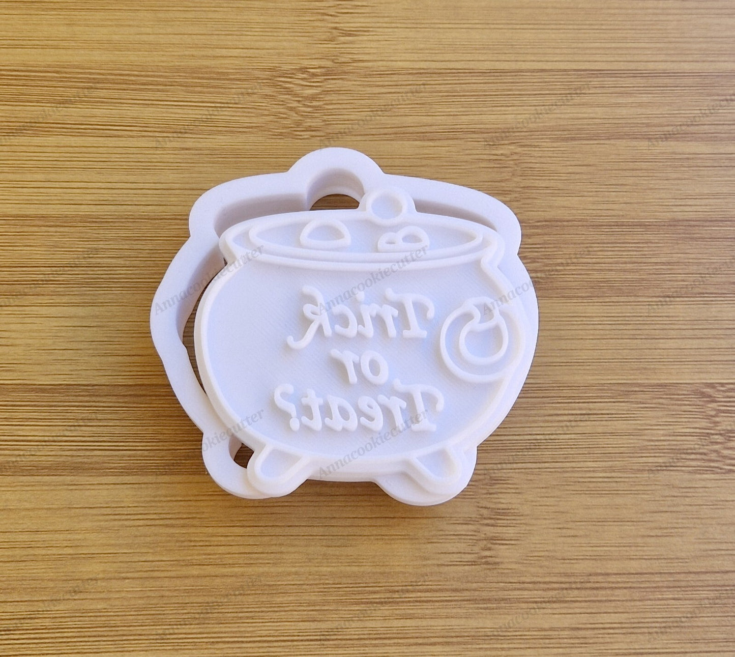 Formina per Biscotti Calderone Trick or Treat Halloween Cookie Cutter Spettrale
