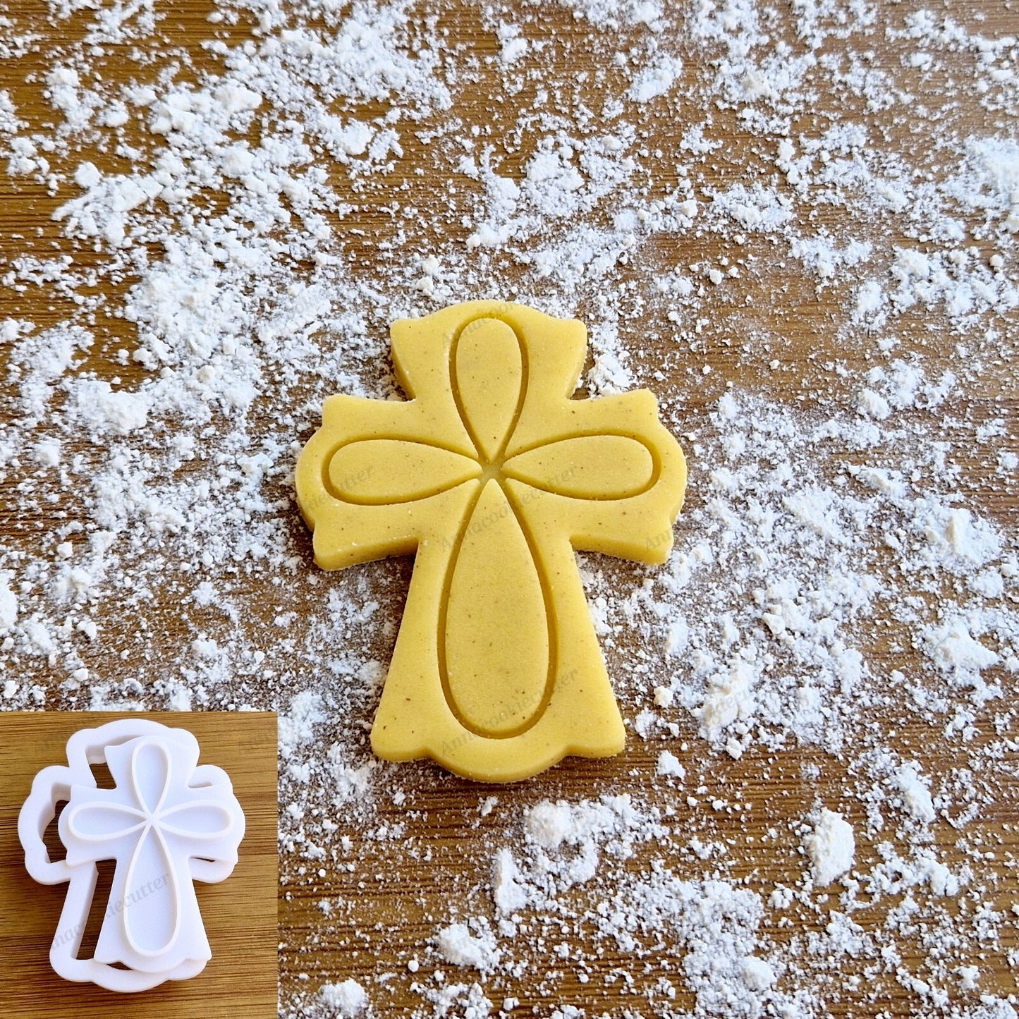 Formina Croce Taglia Biscotti Simbolo di Fede per Comunione, Cresima, Battesimo
