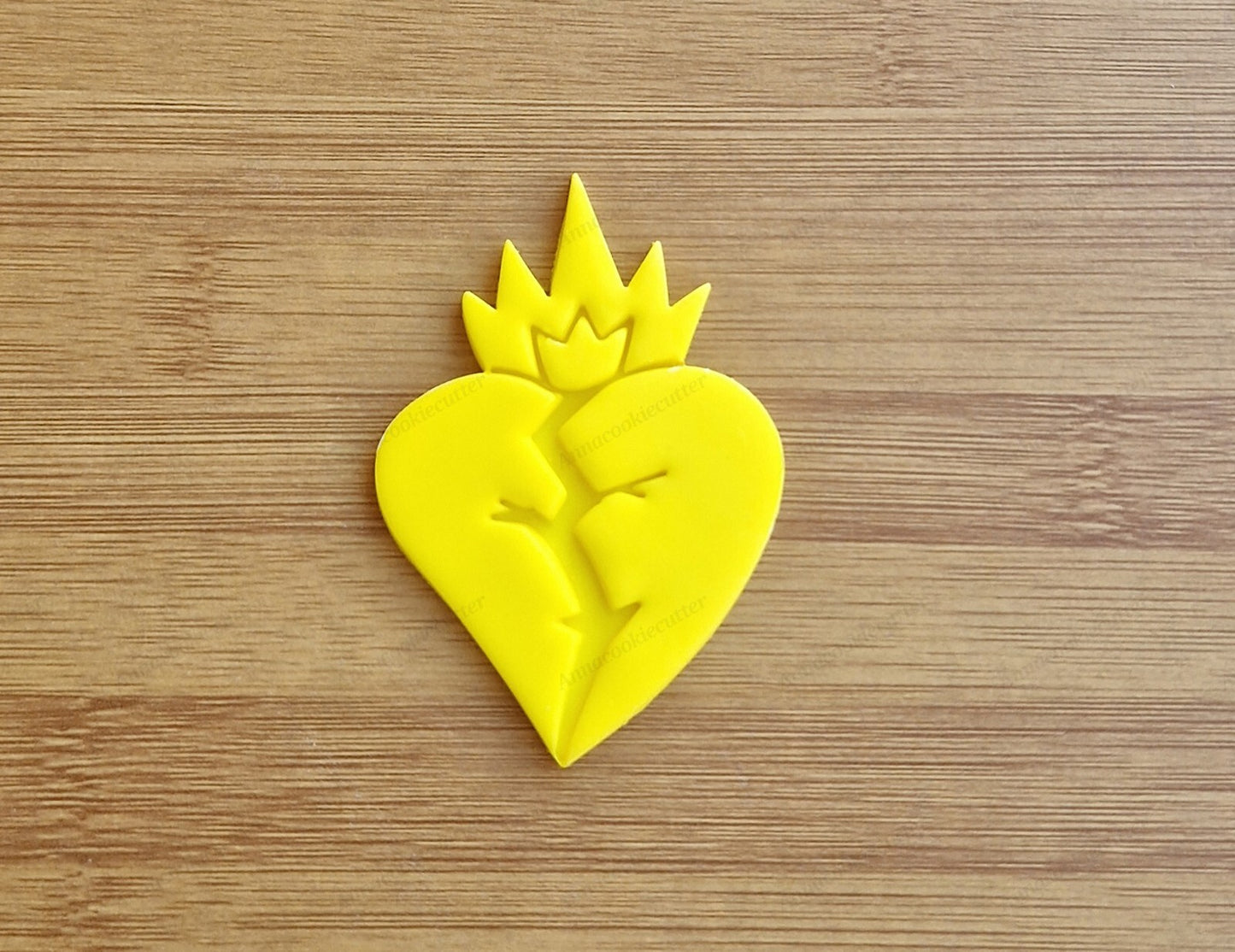 Formine Per Biscotti Cuore Sacro di Gesù Tagliabiscotti Cookie Cutter