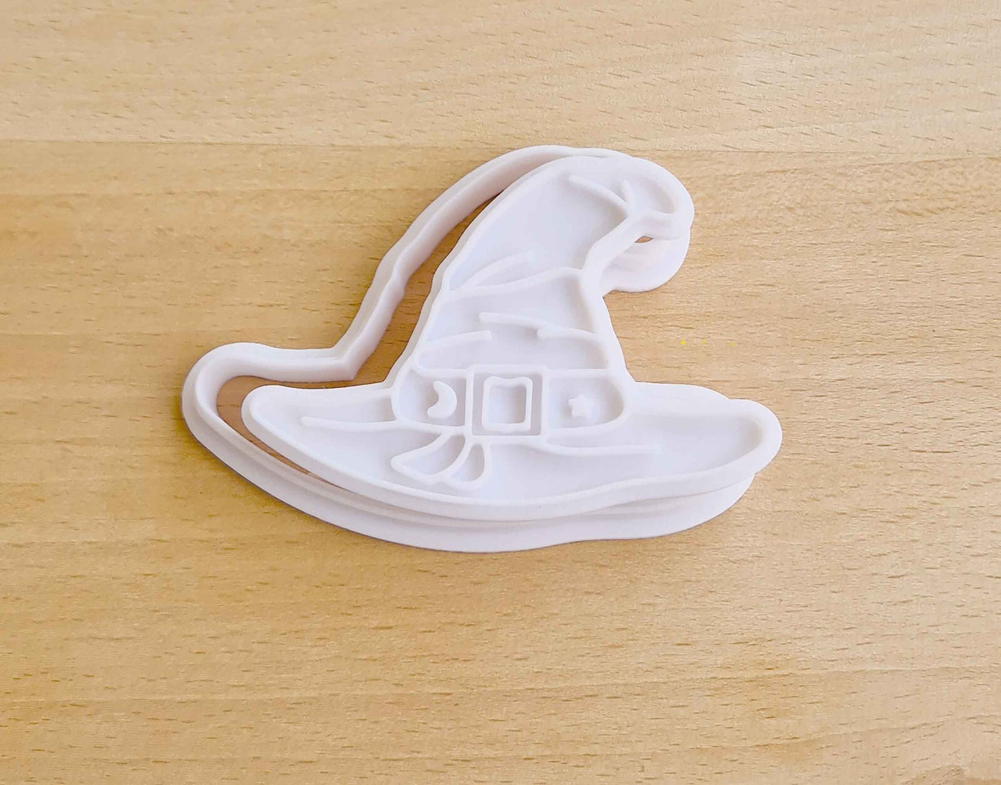 Cappello Mago Tagliabiscotti A Tema Formine Per Biscotti Festa Compleanno 8x6 cm