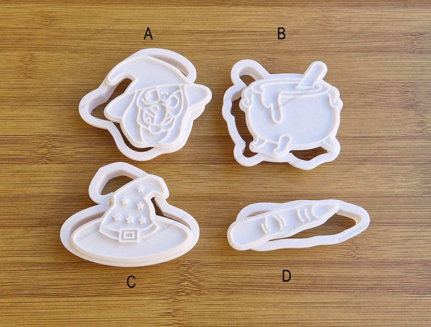 Set 4 pz di Formine per Biscotti Halloween Strega, Calderone, Cappello, Ditto