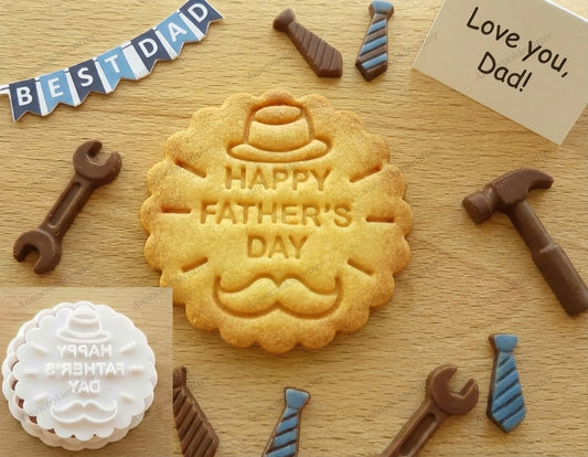 Set Tagliabiscotti e Timbro Festa del Papà – Formina con Baffi e Cappello, Decorazioni in Pasta di Zucchero e Biscotti di Frolla