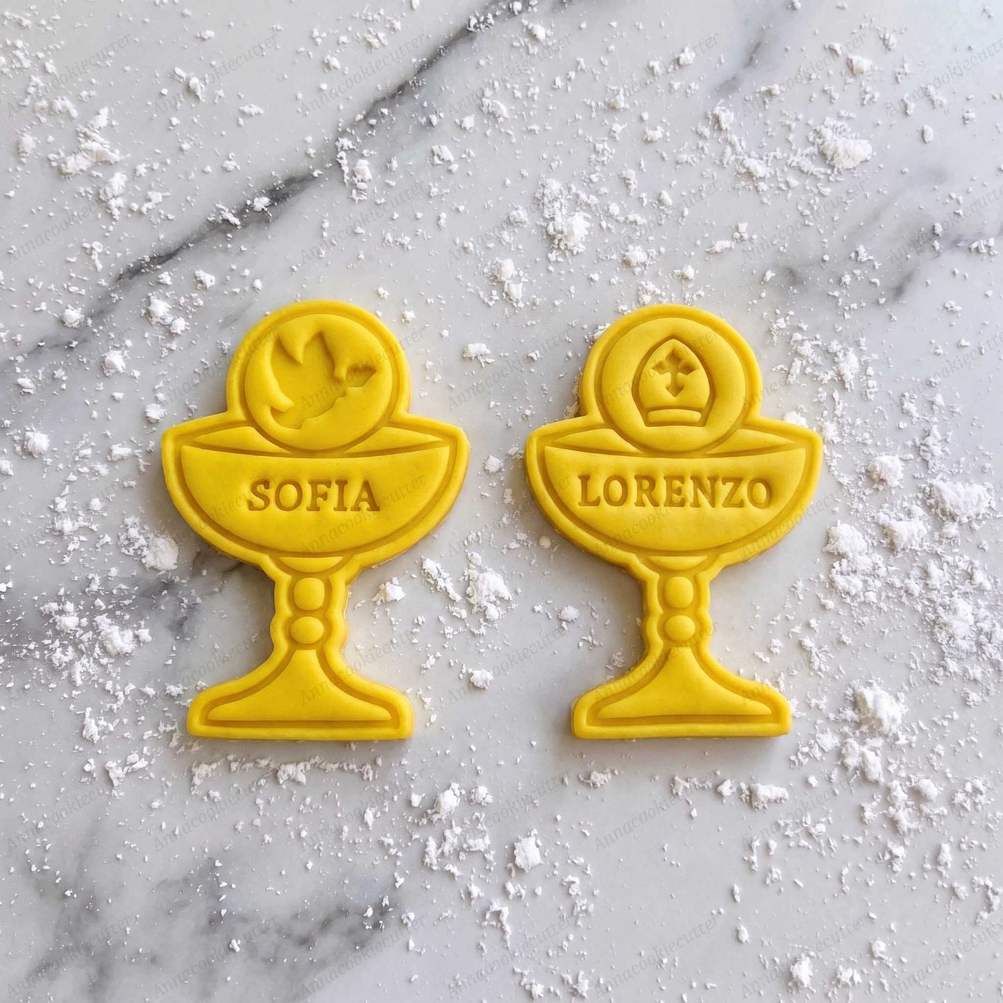 Calice Personalizzabile Taglia Biscotti Bomboniere Segnaposto Comunione Cresima 8 cm