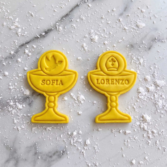 Calice Personalizzabile Taglia Biscotti Bomboniere Segnaposto Comunione Cresima 8 cm