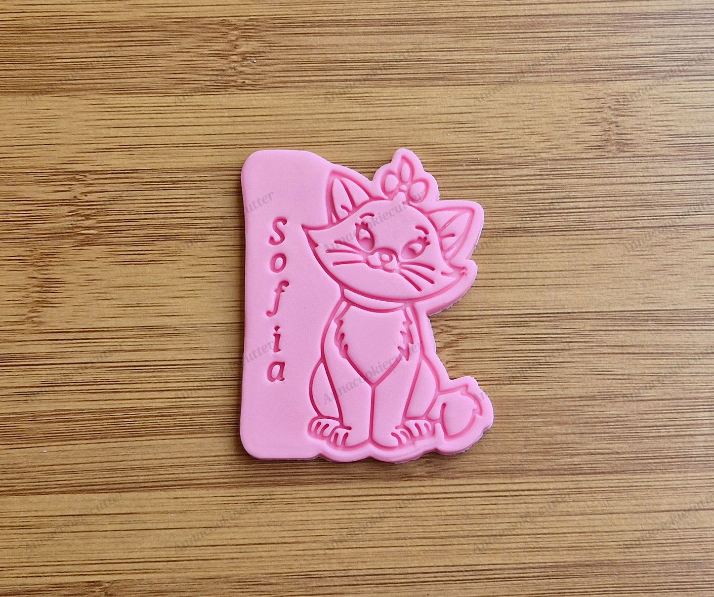 Tagliabiscotti Gattina con Nome Formina Personalizzata per Compleanno