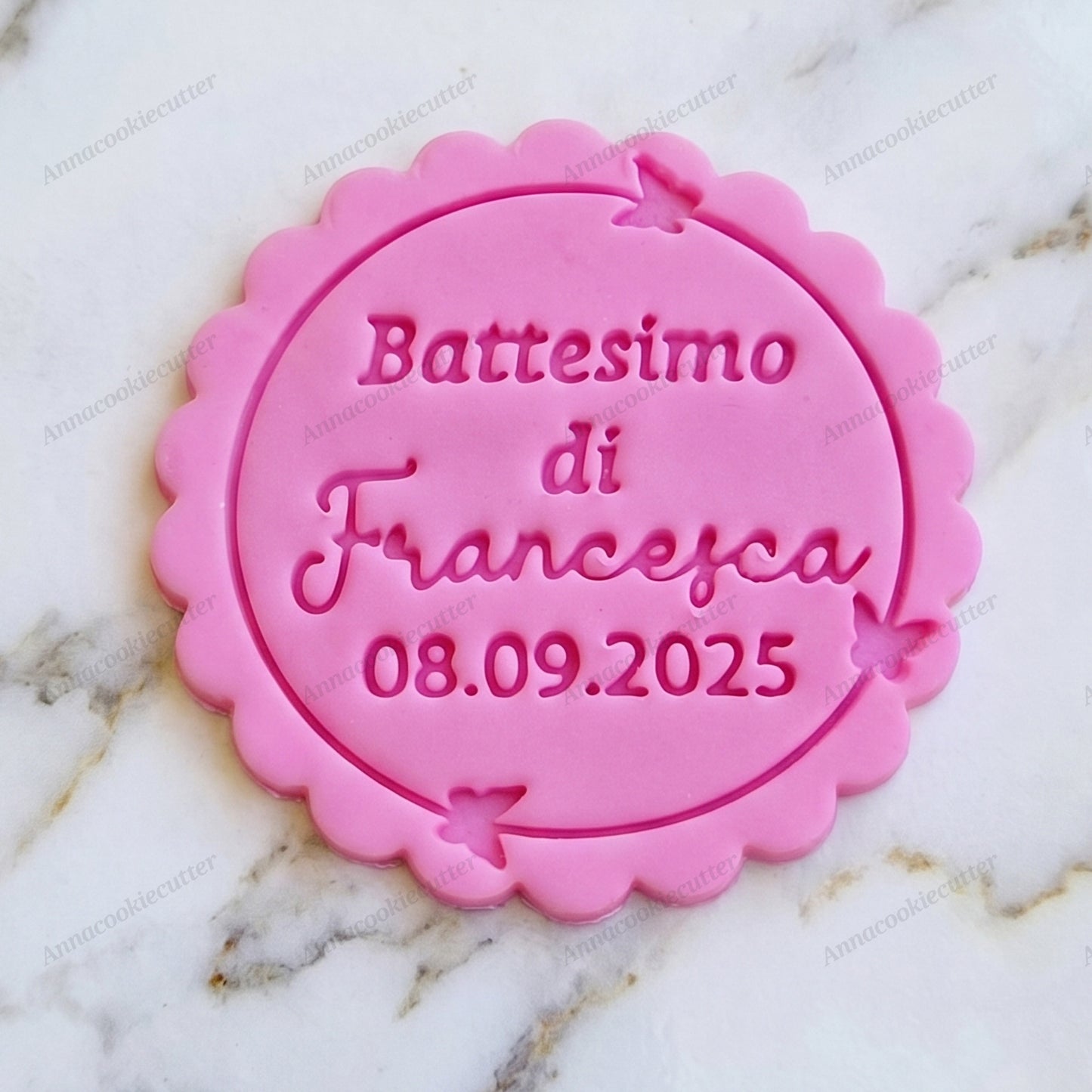 Tagliabiscotti Battesimo Personalizzato - Timbro Smerlato con Nome e Data per Bomboniere