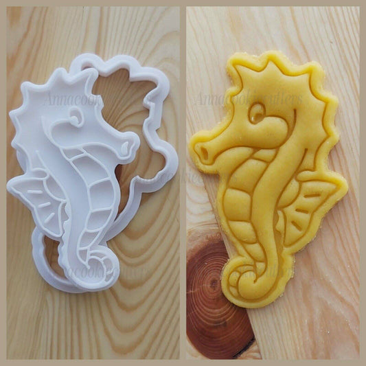 Formina Biscotti Cavalluccio Marino Tagliabiscotti Frolla Pasta Zucchero 6x10 cm
