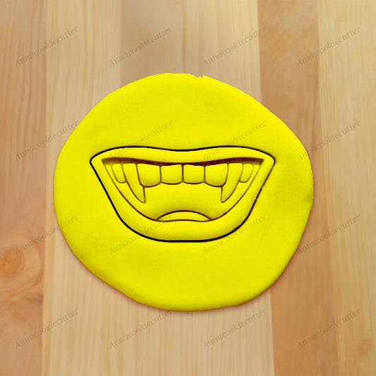 Formina per Biscotti Denti da Vampiro Tagliabiscotti Halloweem Cookie Cutter