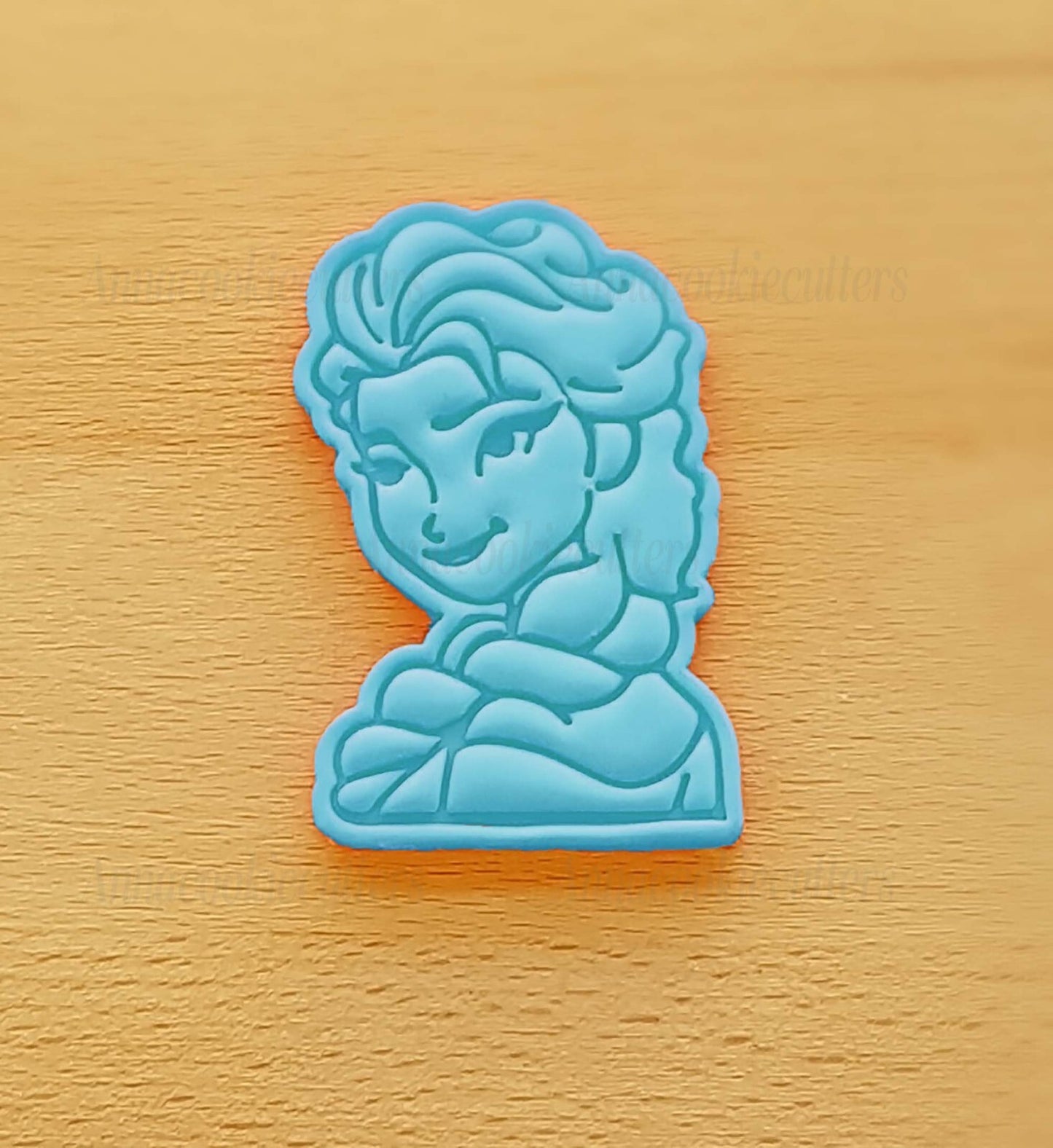 Formina Per Biscotti Elsa Frozen Stampo Frolla Tagliabiscotti PDZ 5x8 cm