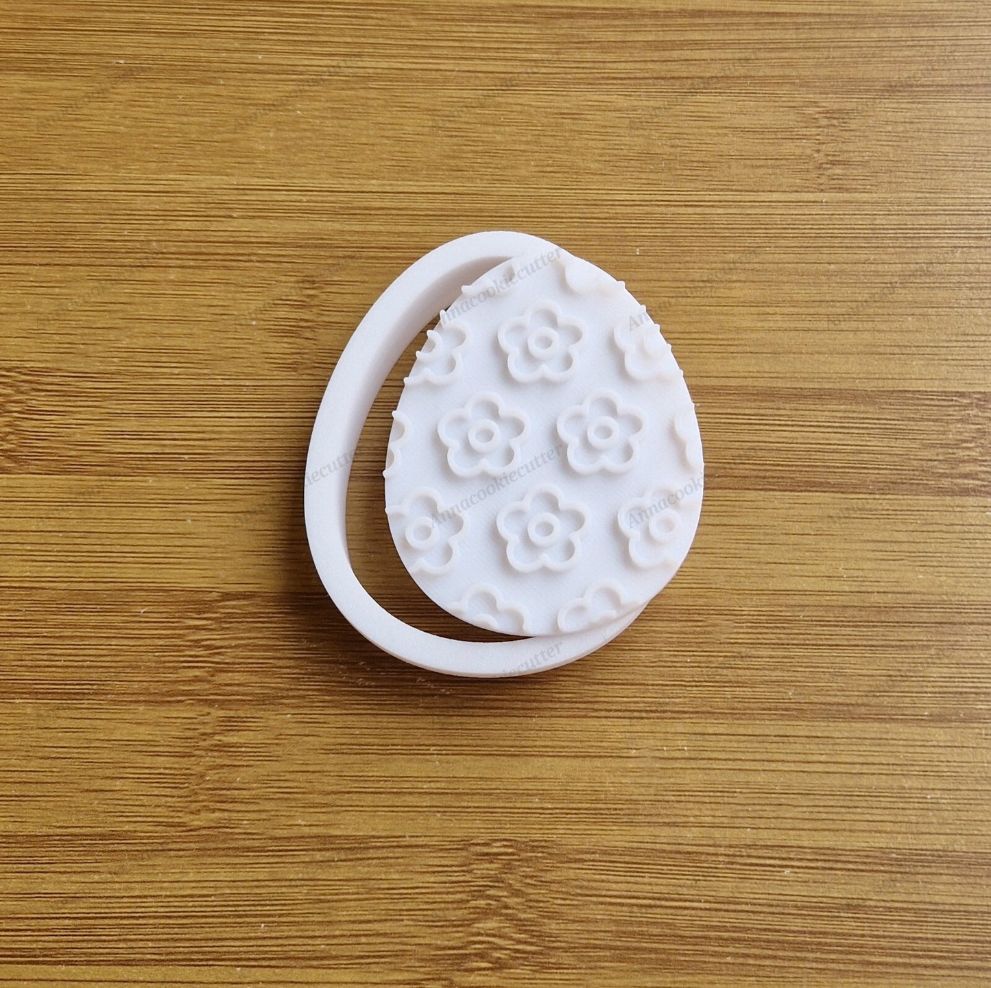 Taglia Biscotti Pasquali Coniglietti Uova e Motivi Floreali Cookie Cutter