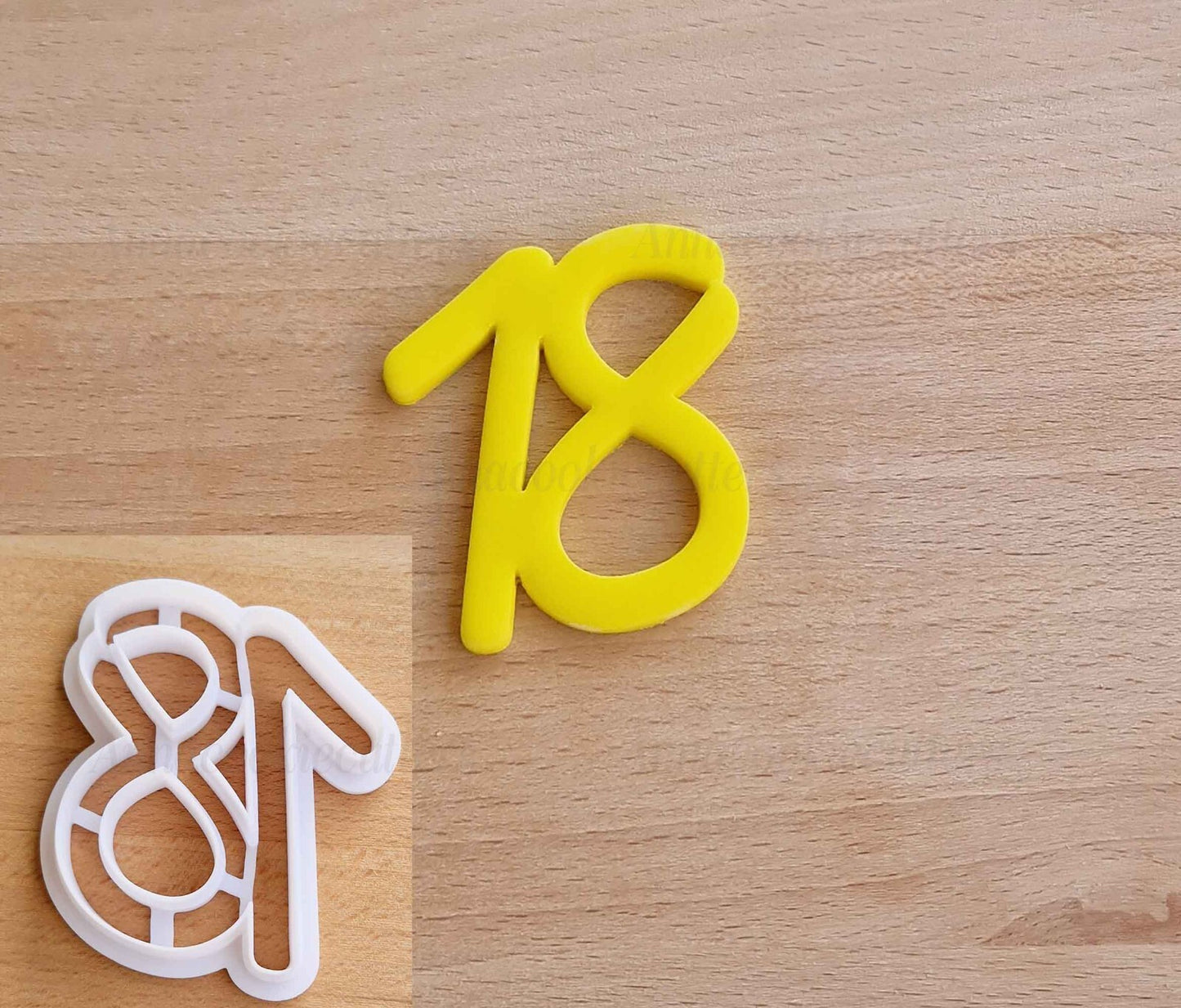 Formina Numero 18 Diciotto Anni Taglia Biscotti Festa Compleanno Ideea Regalo