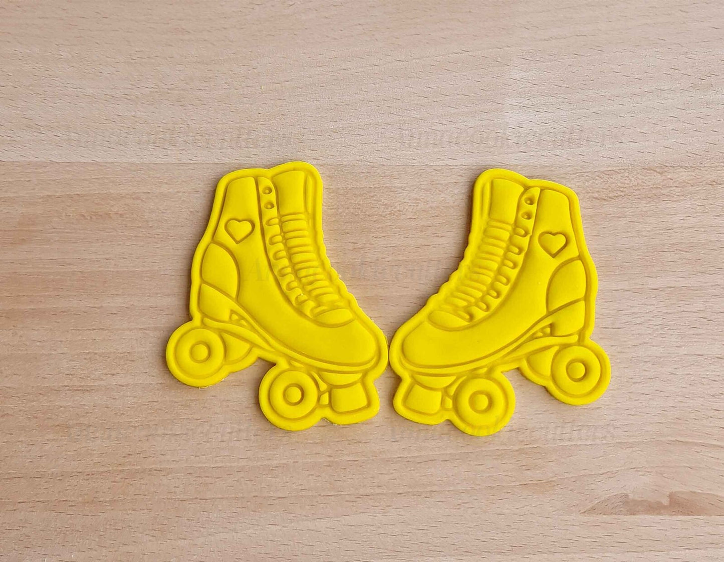 Set Tagliabiscotti Per Pattini A Rotelle Formine per Biscotti Ideea Regalo 8x6cm