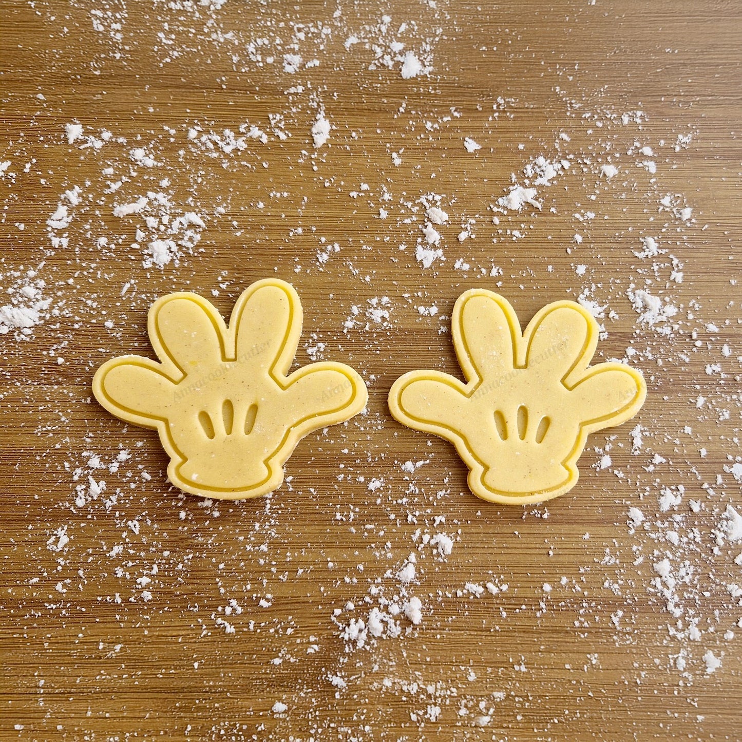 Formina Taglia biscotti Mani di Topolino Cookie Cutter per Feste A Tema