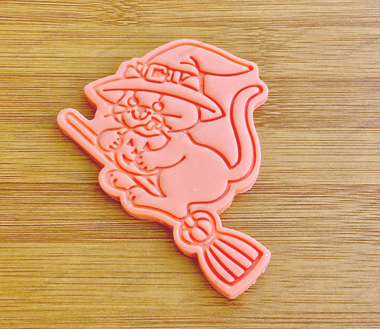 Formina Taglia Biscotti Gatto su Scopa con Zucca Halloween Cookie Cutter