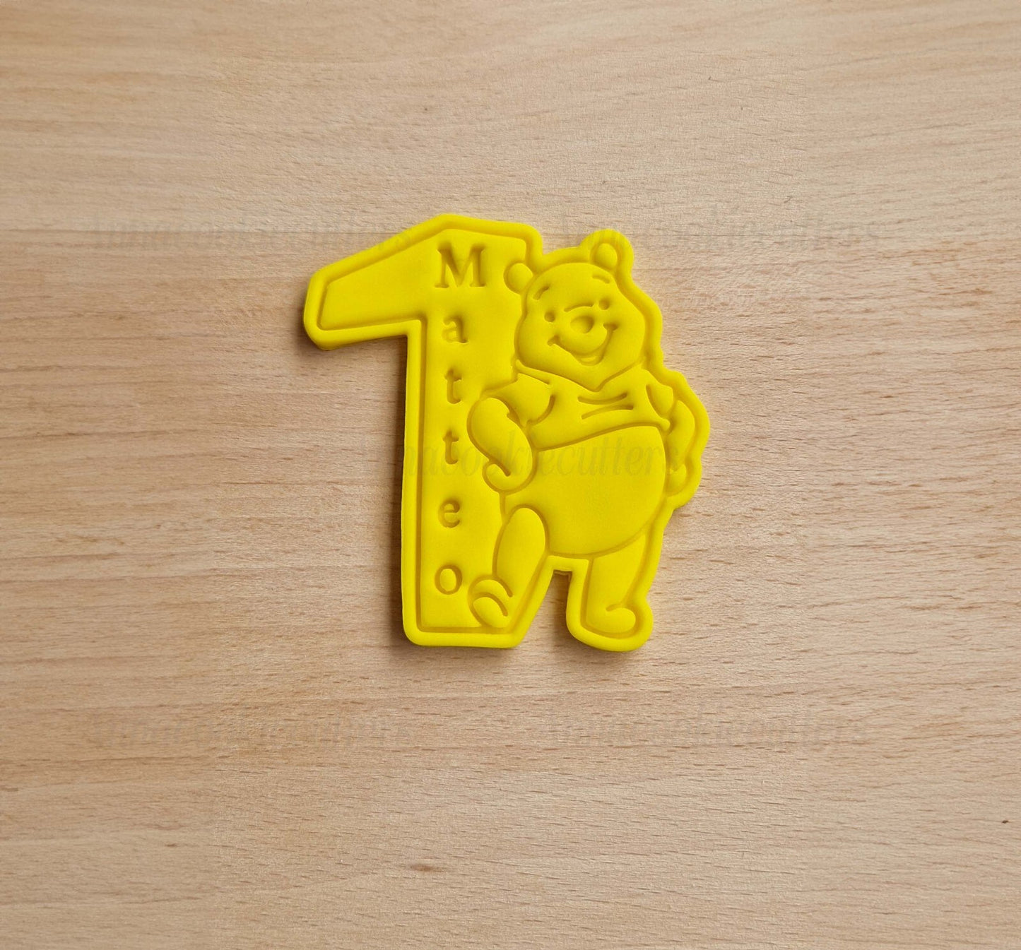 Tagliabiscotto Orsetto Winnie Personalizzabile Nome Primo Compleanno Idea Regalo