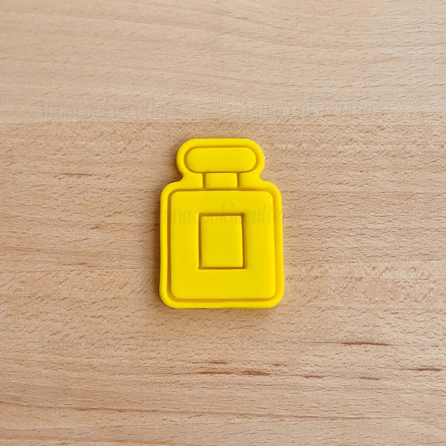 Barbie Tagliabiscotti A Forma di Bottiglia di Profumo Formina per Biscotti