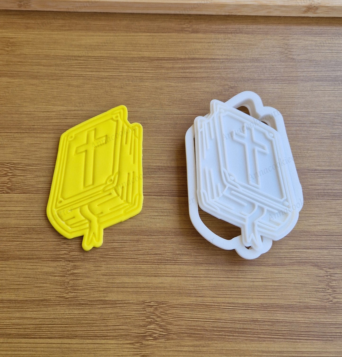 Bibbia Tagliabiscotti per Battesimo Comunione Cresima Formina Per Biscotti