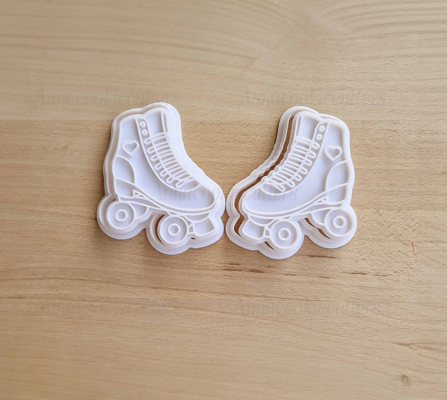 Set Tagliabiscotti Per Pattini A Rotelle Formine per Biscotti Ideea Regalo 8x6cm
