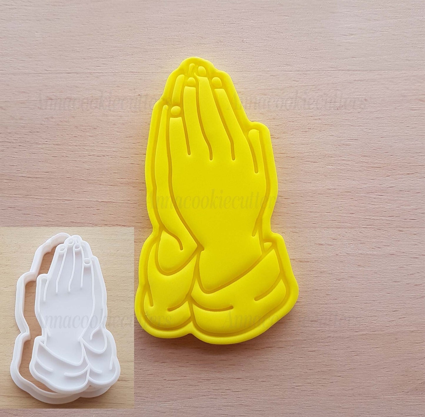 Set Mani In Preghiera Cresima Formina Per Biscotti Prima Comunione Frolla PDZ