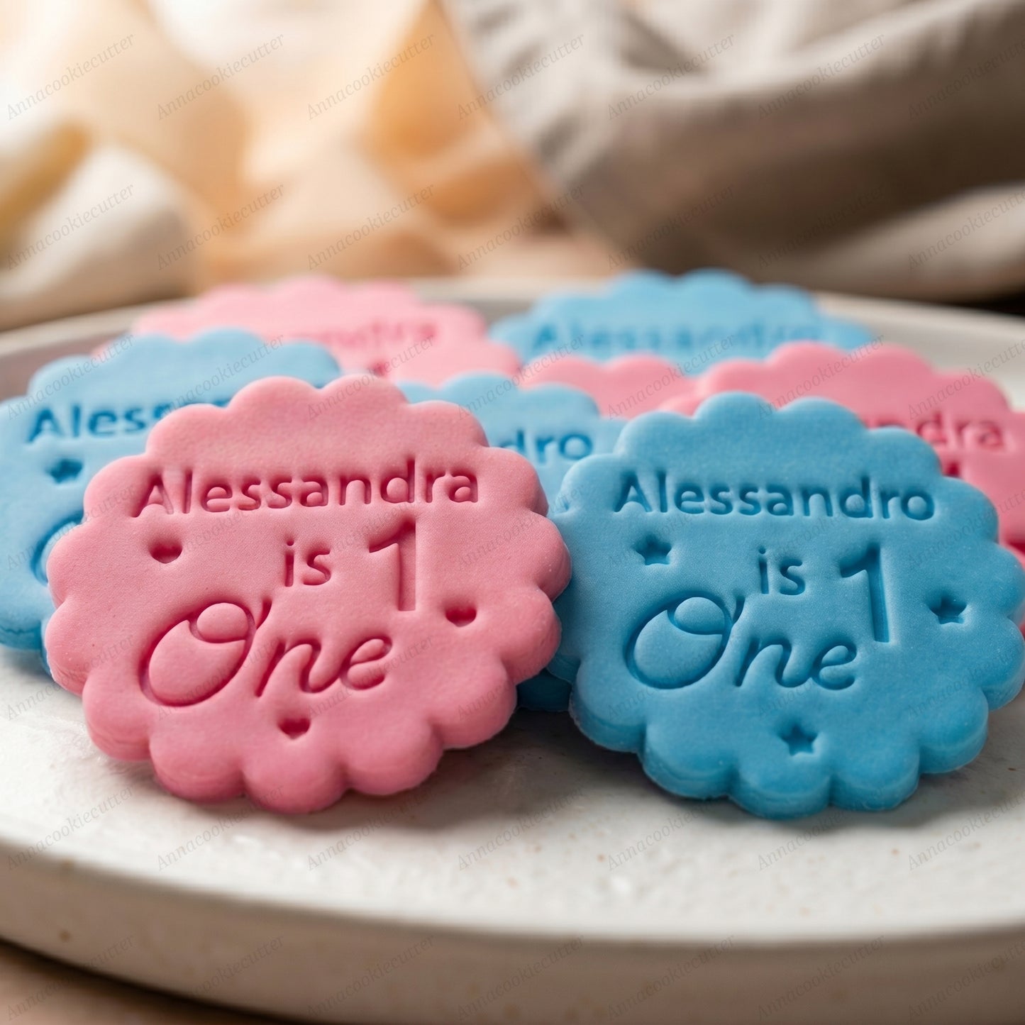 Tagliapasta e Timbro Personalizzato con Nome Primo Compleanno per Biscotti e Fondente