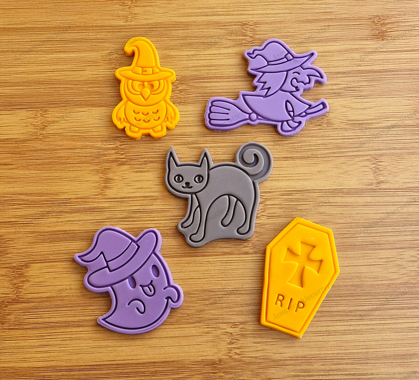 Set Tagliabiscotti Halloween Gufo con Cappello, Gatto, Strega con la Scopa, Fantasma, Bara RIP, Formine Biscotti, Dolci Spaventosi