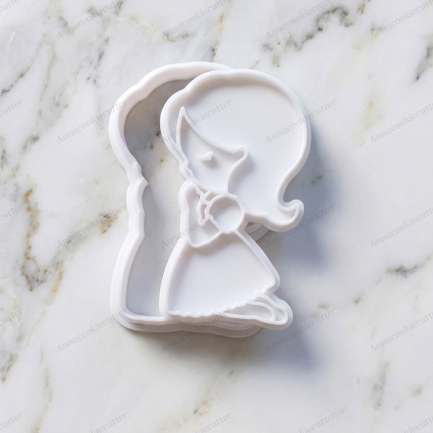 Tagliabiscotti Bimba in Preghiera - Timbro Bambina Inginocchiato per Bomboniere Comunione e Battesimo 8x5 cm
